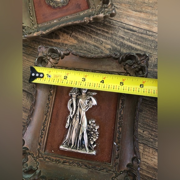 2 Vintage Gold Tone Ornate Frames Miniature, Cameo Angel Cherub Figure Victorian - Picture 5 of 7